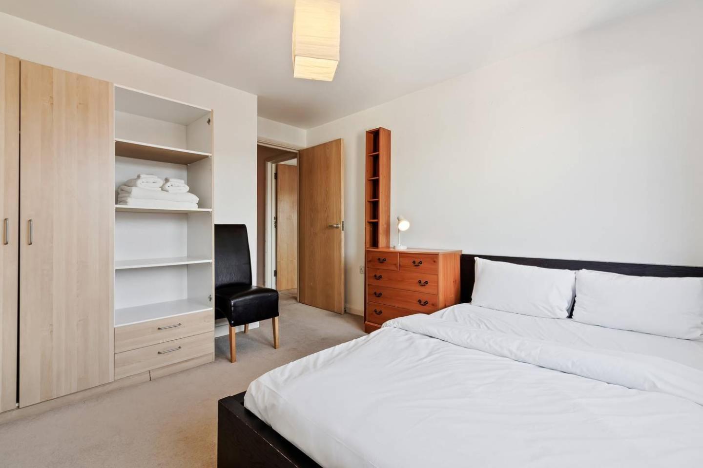 Modern 2 Bedroom Apartment In Homerton Londra Exterior foto