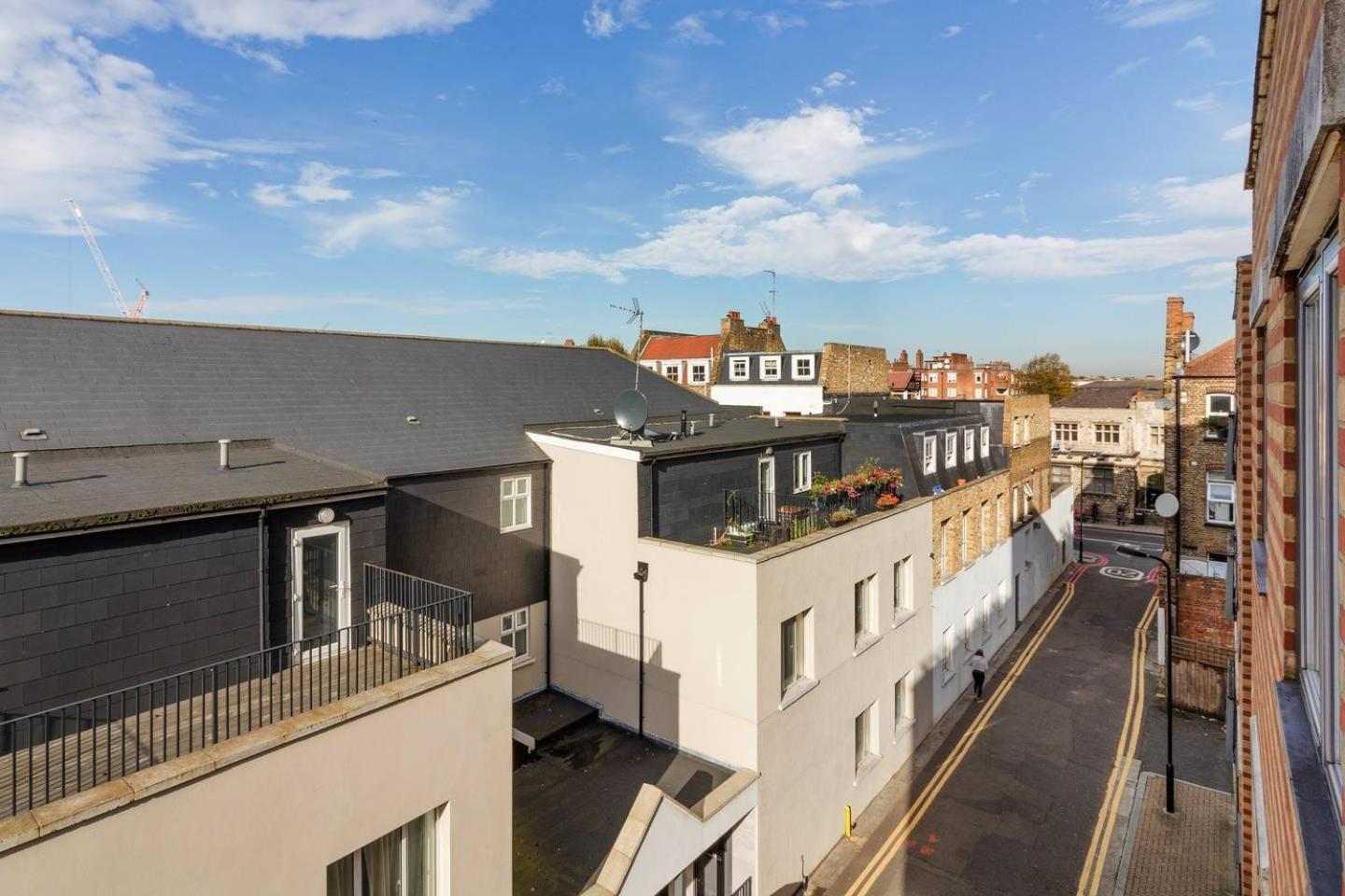 Modern 2 Bedroom Apartment In Homerton Londra Exterior foto